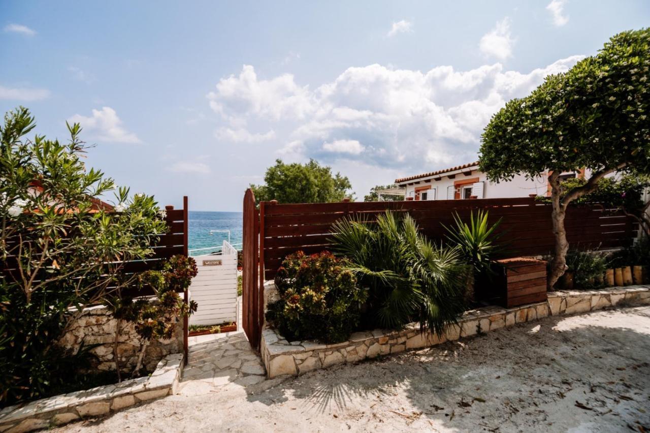 Floreika Studio By The Sea Skinária Exterior foto